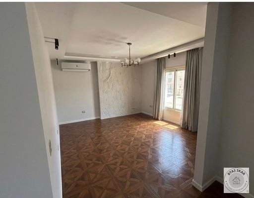 شقة تشطيب الترا سوبر لوكس في الشروق 180 م