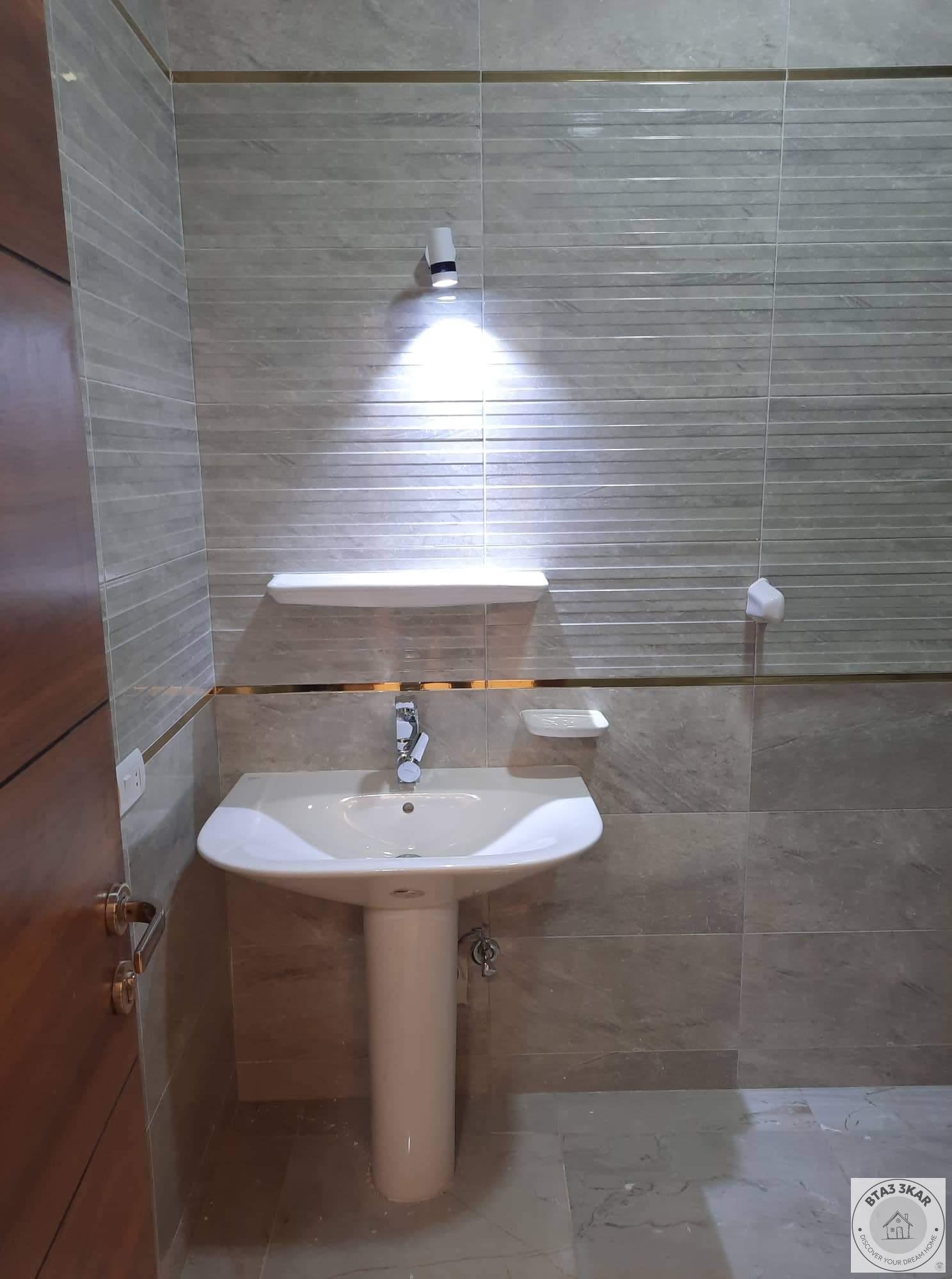 شقة 240 متر للايجار بالنرجس عمارات