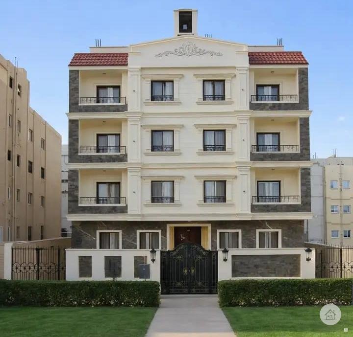 مشروع بالحى التكميلي جنوب السويس  خطوات من شارع التسعين