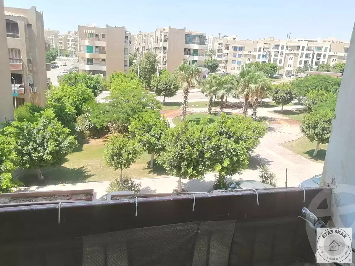 شقـــــــــــه للايجار التجمع الثالث مساحه 100متر