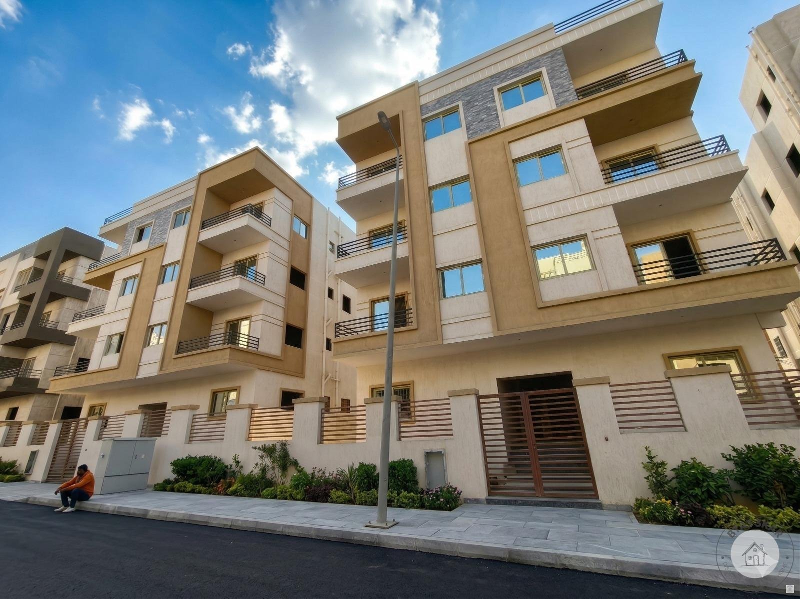 شقة 160 م الدور الثاني استلام فوري بالنرجس الجديدة خطوات من جمال عبدالناصر